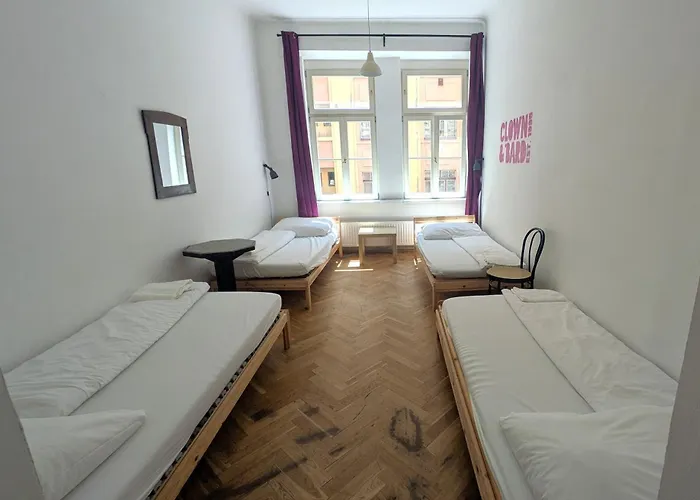 Clown And Bard Hostel Prague